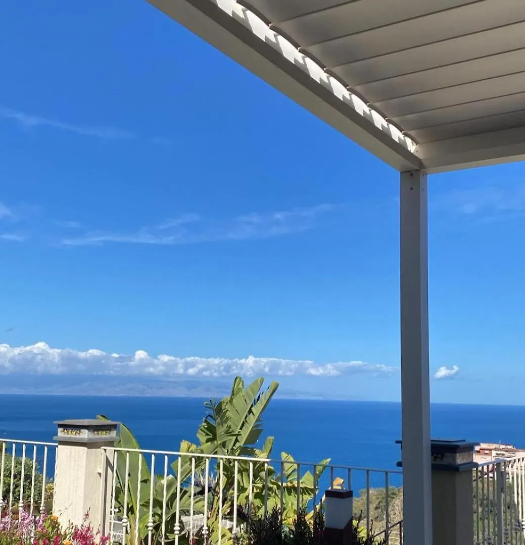 Taormina Sunrise Villa